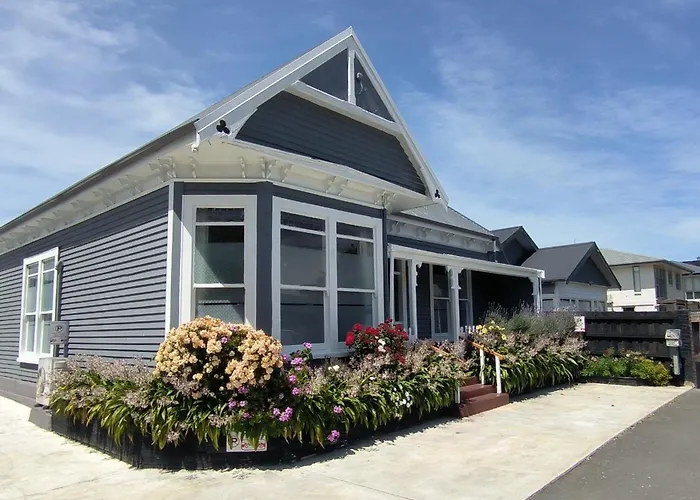 5 Large Bedroom Villas Suitable For 10People